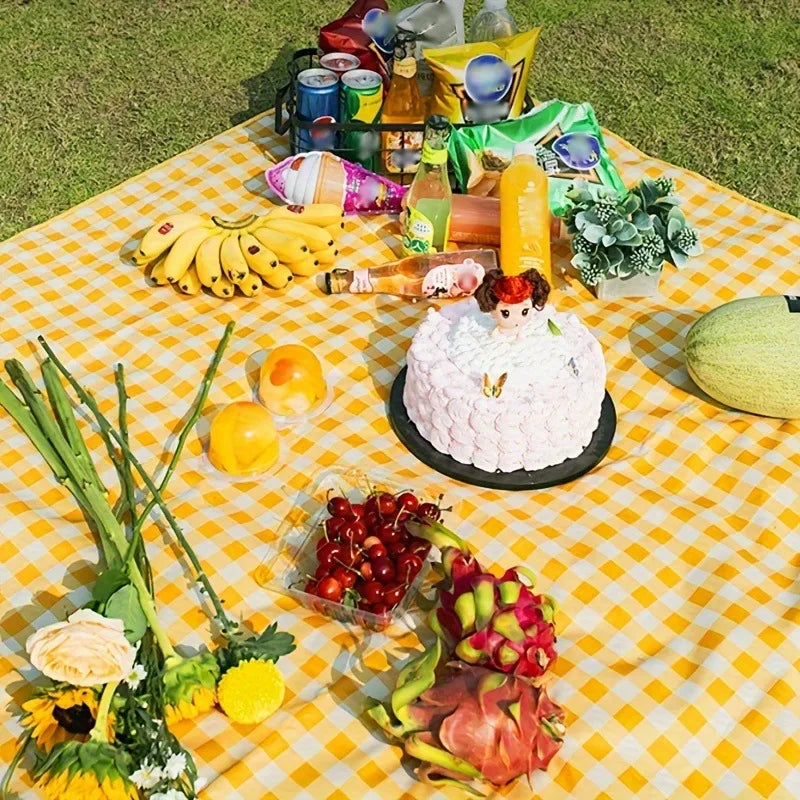 Outdoor camping picnic blanket, mat used for tent cushion, lawn cushion, wider picnic cloth