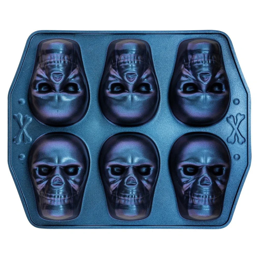 Way to Celebrate Skull Cast Aluminum 6-Cavity Baking Pan Iridescent
